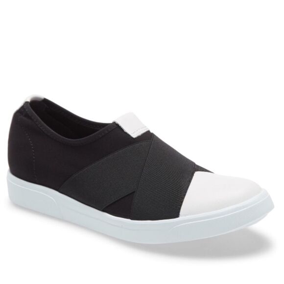 Munro Shoes - Munro Women's Munro Anjela Slip-On Sneaker Size 6 M Black White comfort Golf
